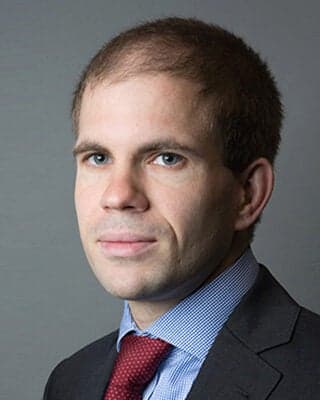 Henning Piezunka PhD